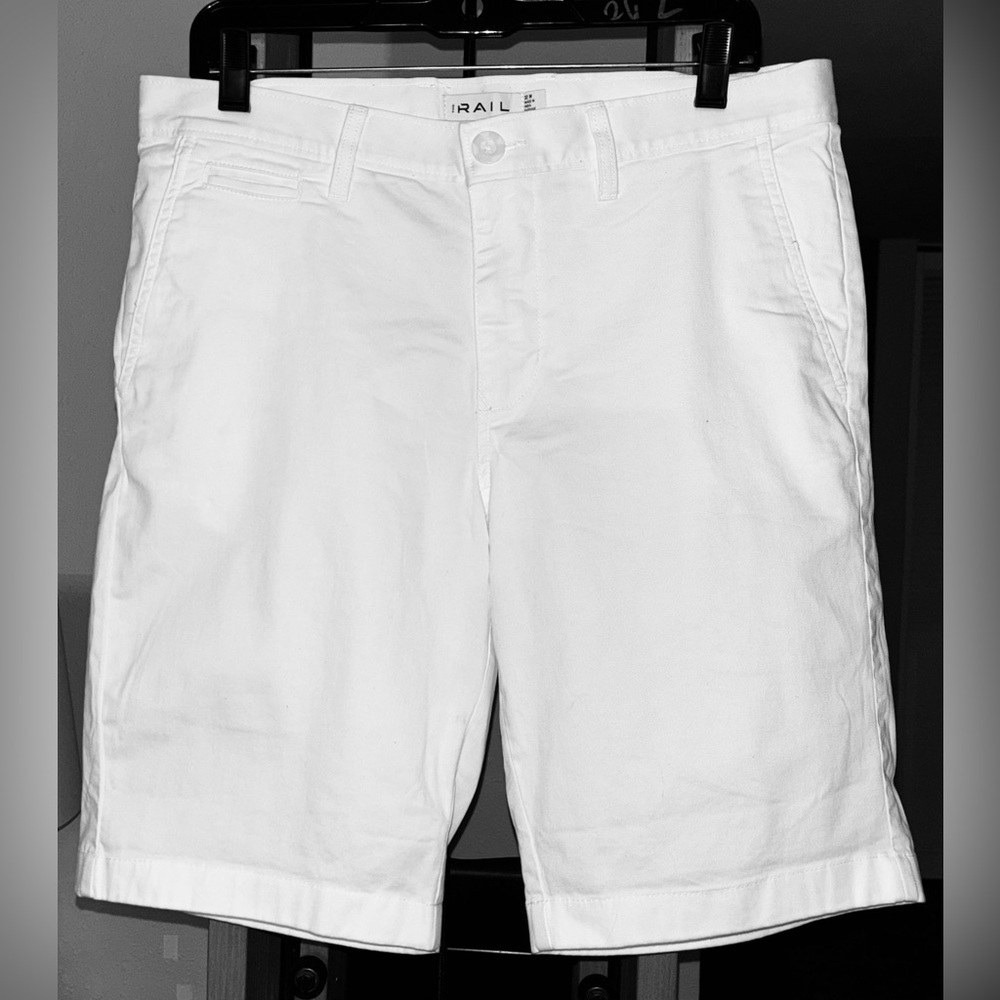 Rails White Shorts Size 32x22